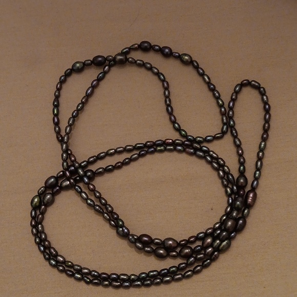 Honora pearl stretch bracelet/necklace. - Picture 7 of 7